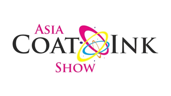 Asia Coat + Ink Show 다채로운 원자 심볼이 들어간 로고로, 인쇄 잉크 및 코팅 업계의 최고 행사임을 강조하고 있습니다.